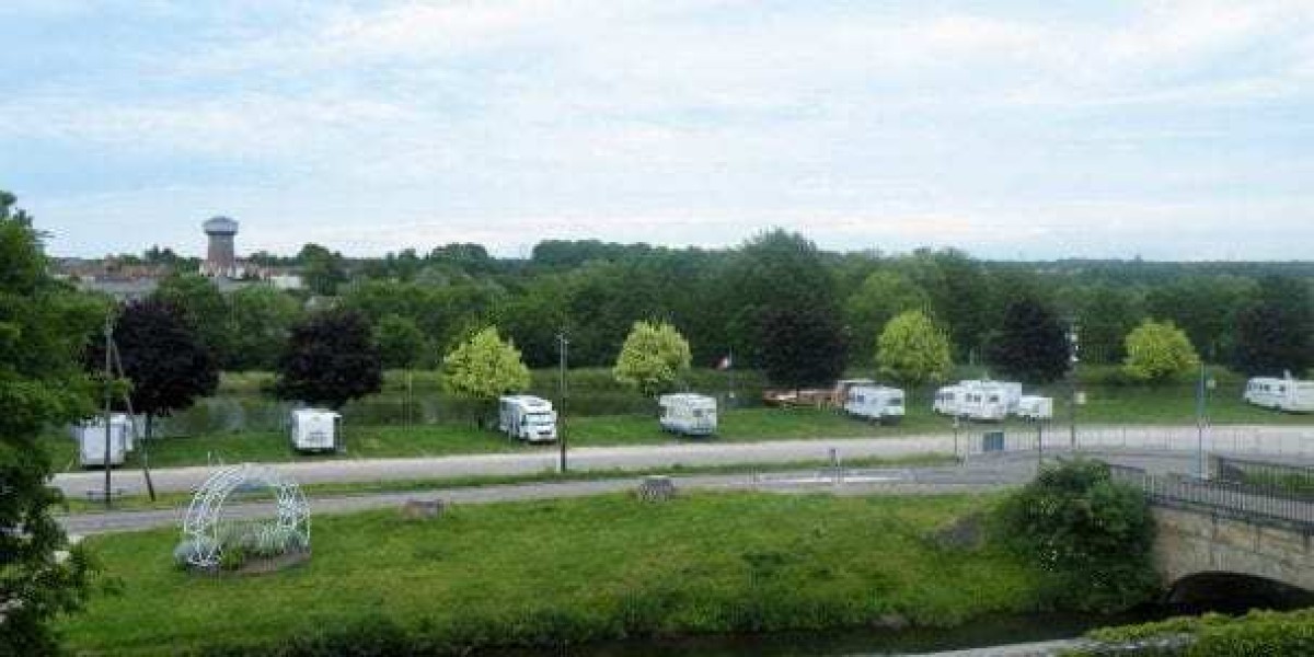 19060302-Camperplaats-Charmes-607x304.jpg
