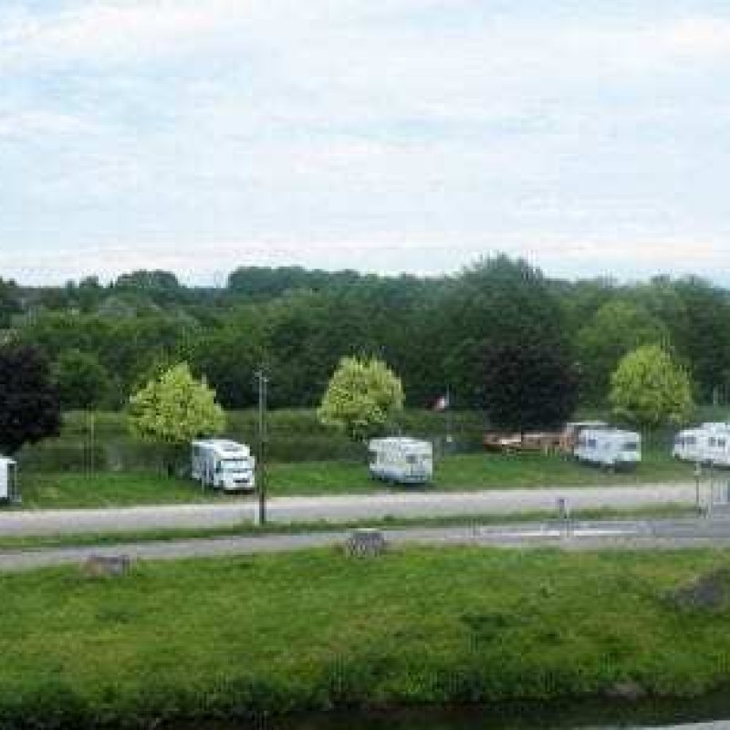 19060302-Camperplaats-Charmes-607x304.jpg